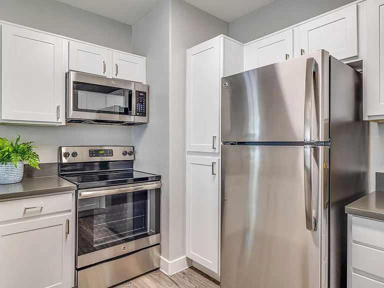Allegro Apartments — Photo 18
