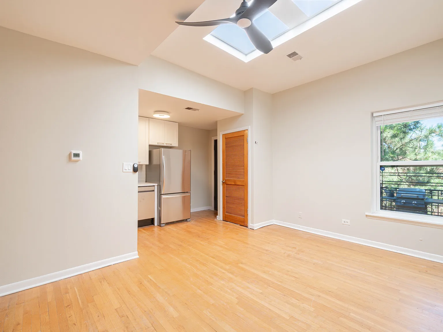 2 bed, $3,250 — Photo 3