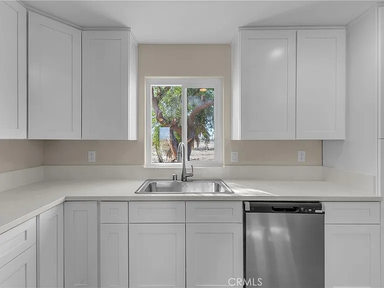 1341 Beach Club Dr — Photo 10