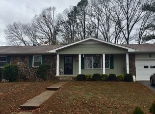 202 Milford Dr, Rossville, GA 30741