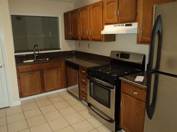 5th image of 506 Riverview Dr SE