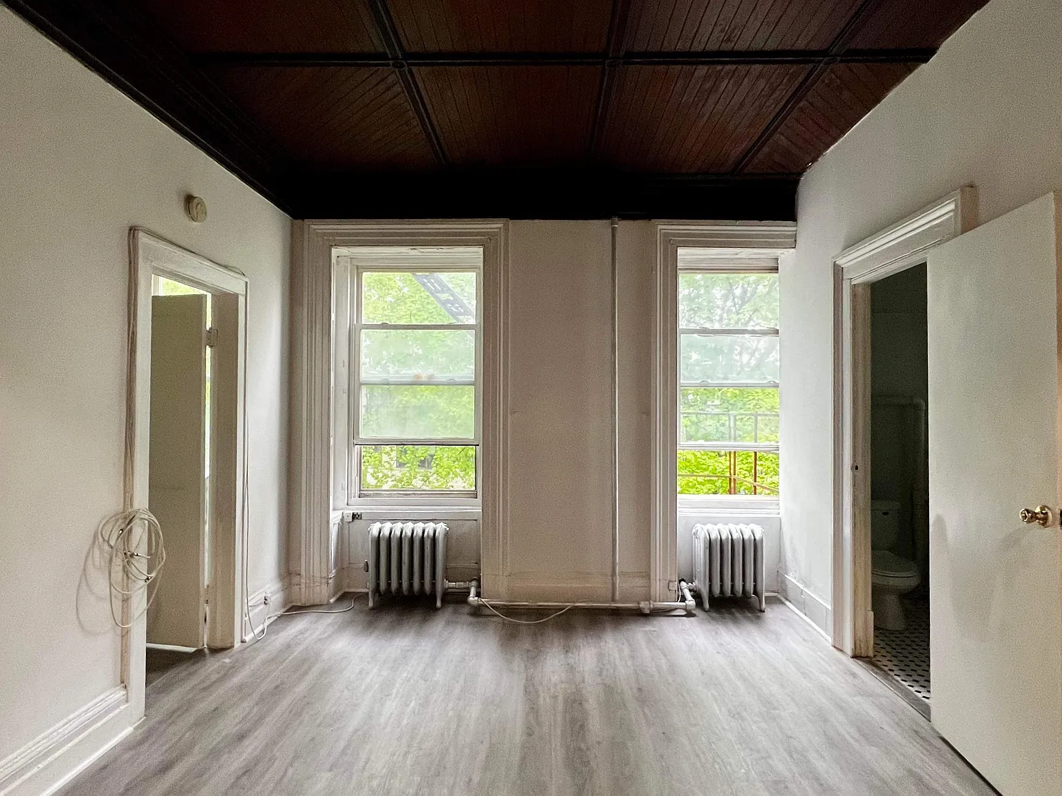 2 bed, 695 sqft, $1,295 — Photo 2