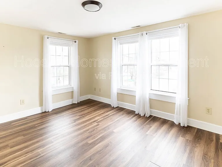 2901 N Talbott St — Photo 22