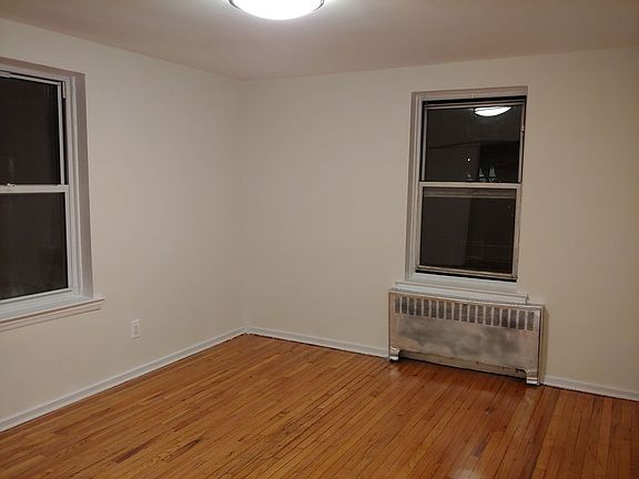 3rd image of 3325 76th St APT 4C