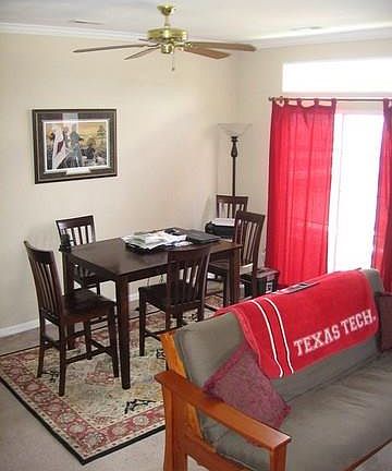 5th image of 238 Belmont Cir