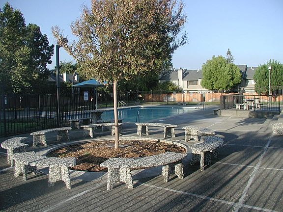 2nd image of 3620 Shelter Creek Dr