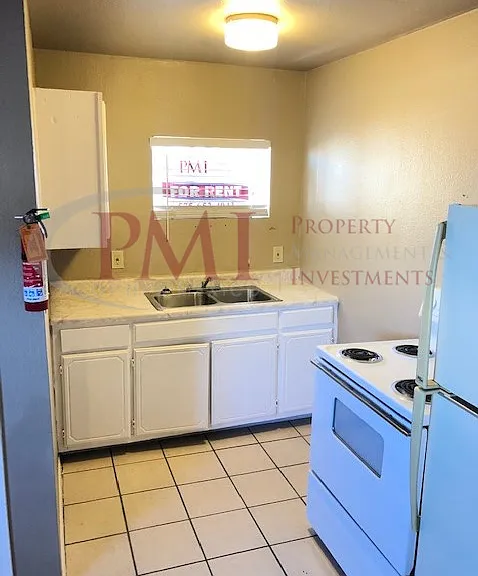 1743 Mesquite Street Apt. D — Photo 7