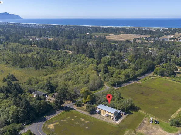 88952 Dellmoor Loop, Warrenton, OR 97146