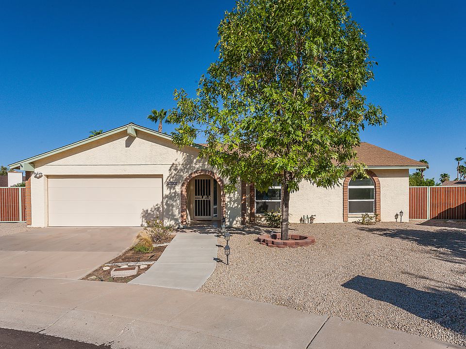 1st image of 5925 E Claire Dr