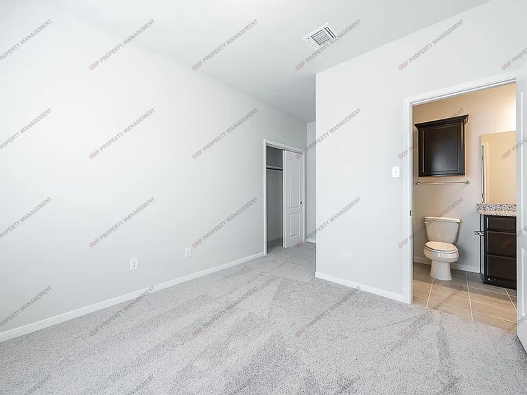711 Friars Landing Dr — Photo 10