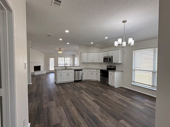 4th image of 1425 Havenrock Dr