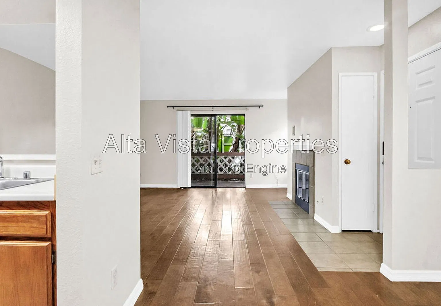 2 bed, 2.0 bath, 927 sqft, $2,849 — Photo 1