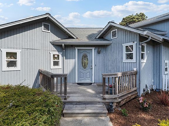 4th image of 33060 Jefferson Way