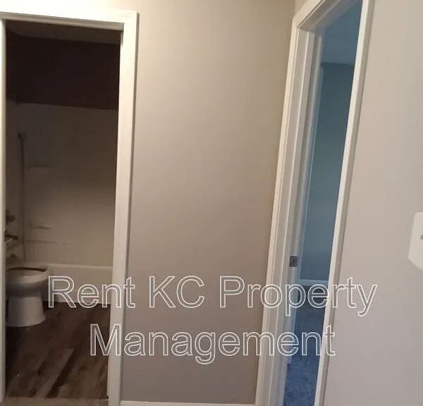 7013 Orchard St — Photo 15