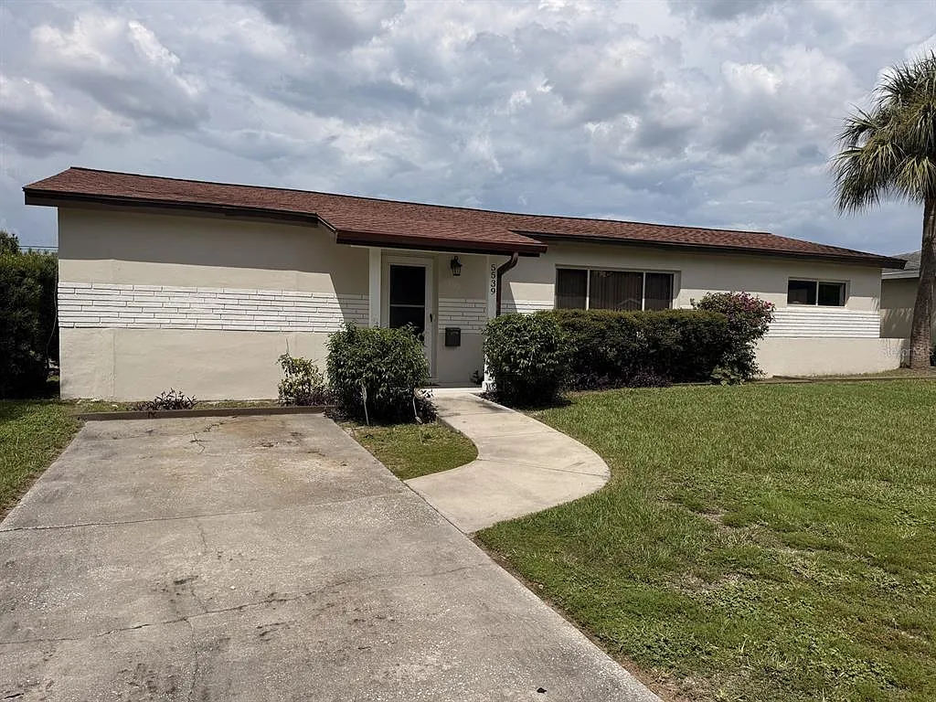3 bed, 2.0 bath, 1620 sqft, $2,950 — Photo 1