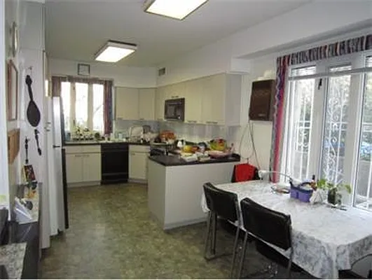 Sold by Ben Bay Realty Co. of Bay Ridge | media 11