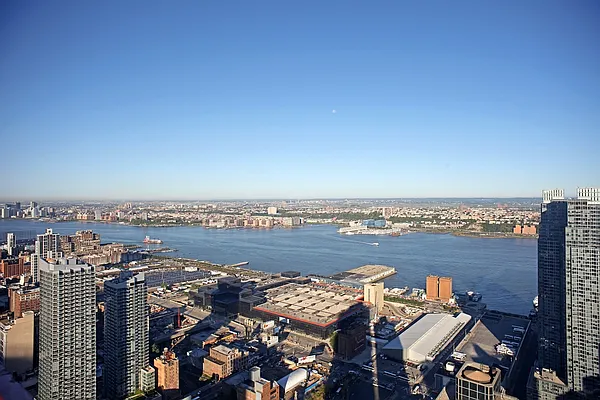 Rented by Related Rentals | media 22