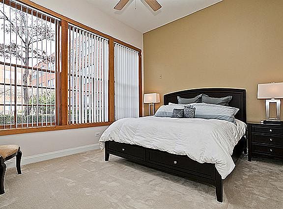 5th image of 2502 Live Oak St APT 135