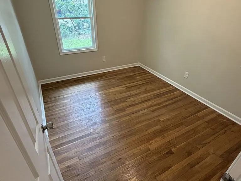 1302 Crescent Ridge Rd NE — Photo 12