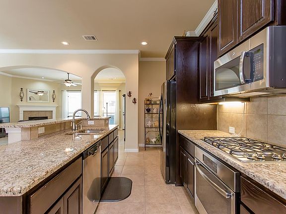3rd image of 6119 Eden Praire Dr
