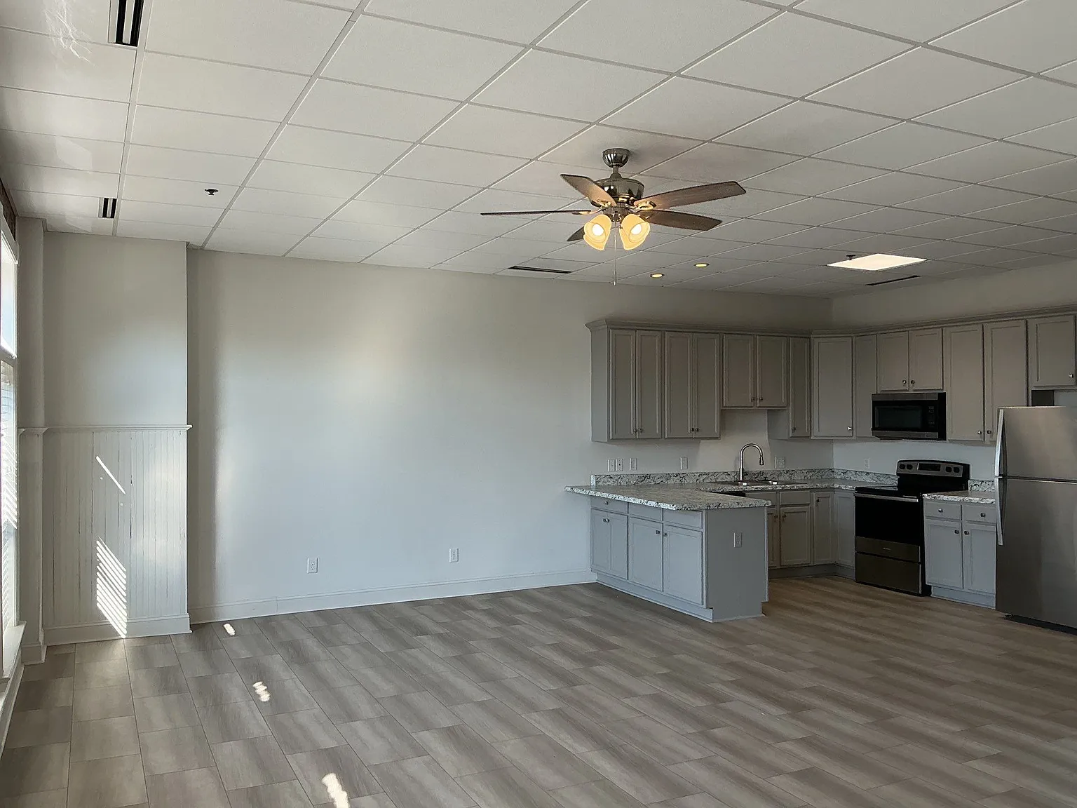 1 bed, 920 sqft, $1,250 — Photo 3