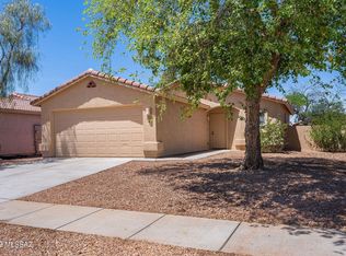 8133 N Kearny Dr, Tucson, AZ 85743