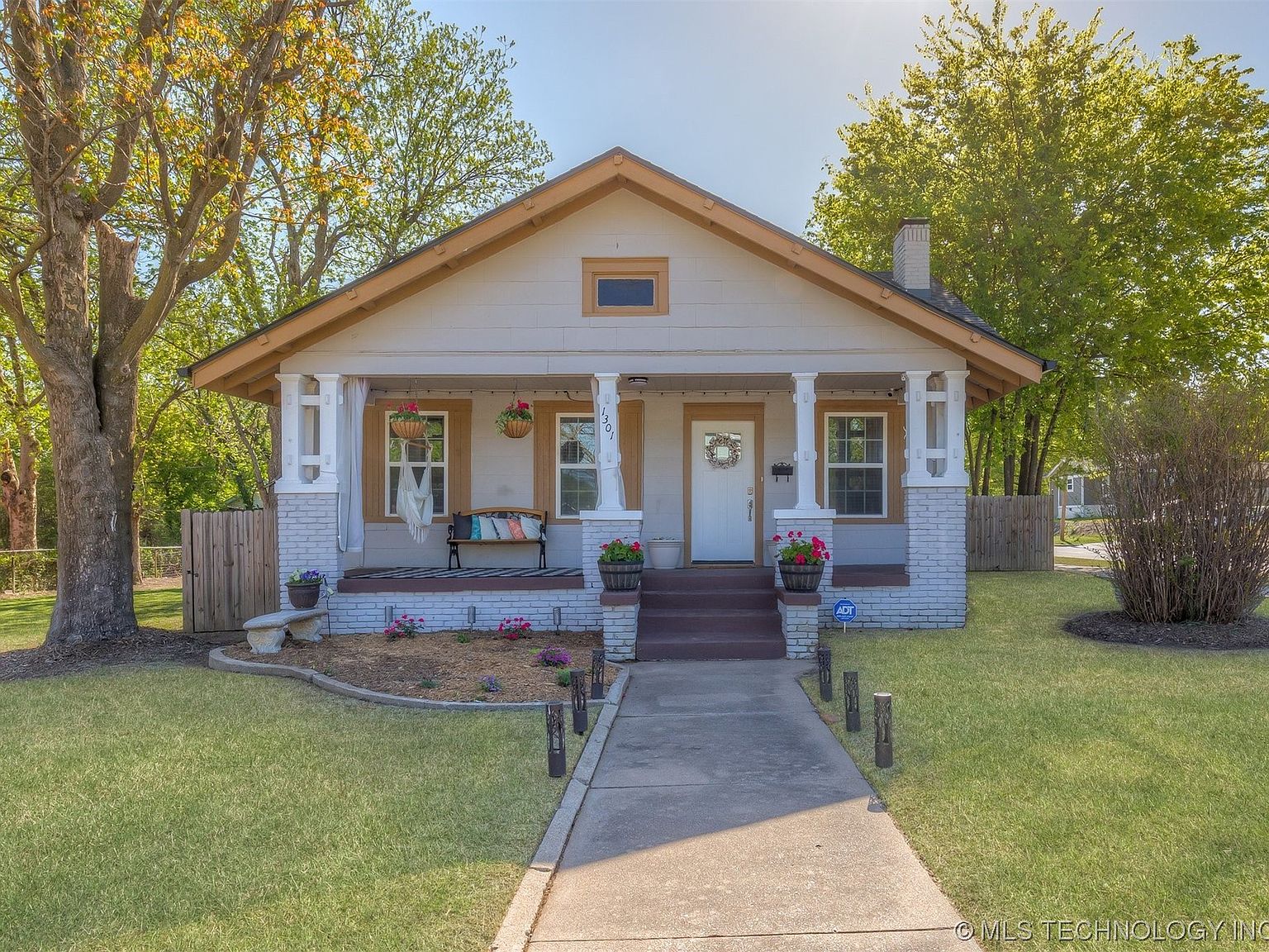 1301 N Main St, Tulsa, OK 74106 Zillow
