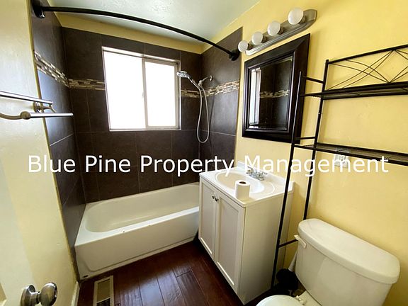 4th image of 1095 Lovejoy St