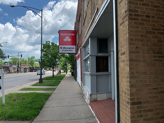 5th image of 2611 W Peterson Ave