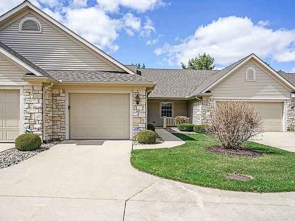 2nd image of 1415 Canterbury Ct