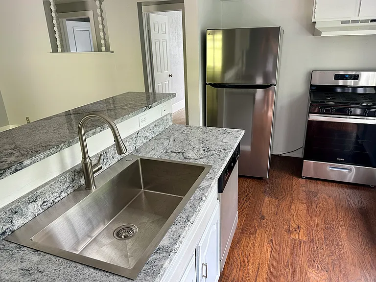 347 Glenway Ave — Photo 12