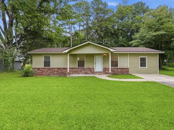 1613 N James St, Jacksonville, AR 72076