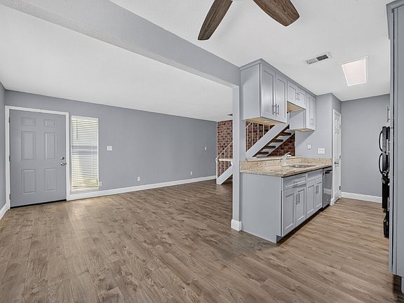 3rd image of 6252 Cavan Dr APT 3