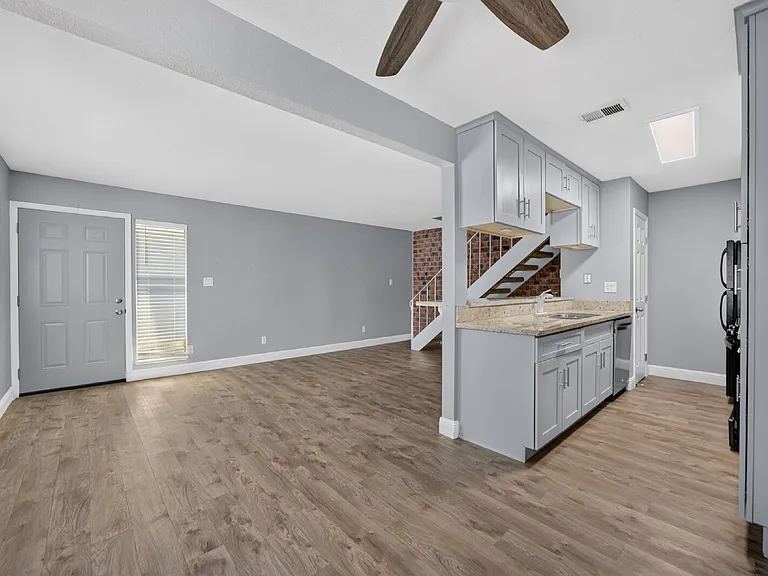 6252 Cavan Dr #3 — Photo 4