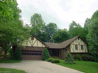 5812 Oakside Dr, Winston Salem, NC 27104