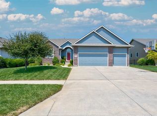 2913 N Rough Creek Rd, Derby, KS 67037