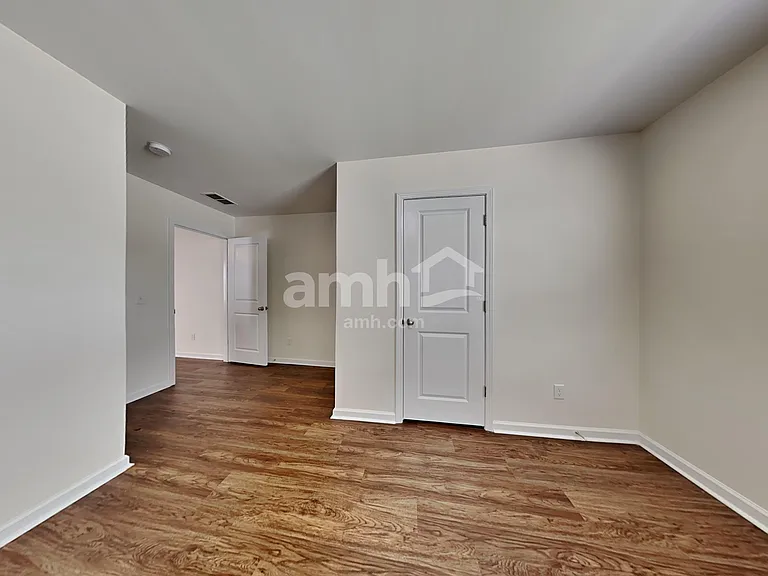 150 Orion Way — Photo 17