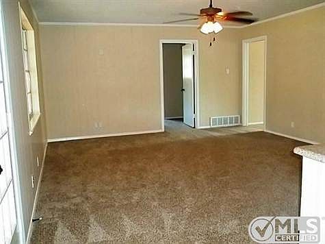 2nd image of 905 Circle Ln