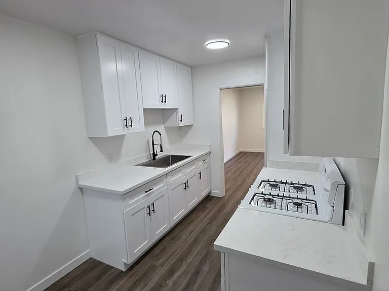 605 N Sabina St — Photo 5