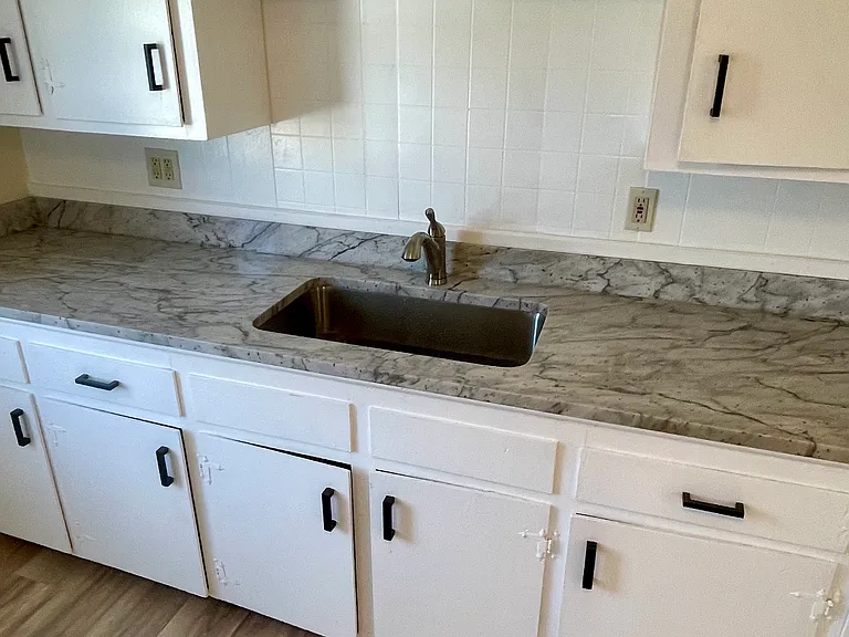 310 Washington St #4 — Photo 11