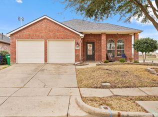 811 Fireberry Dr, Fate, TX 75087