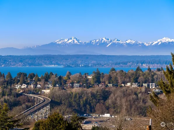 1913 7th Avenue W #A, Seattle, WA 98119