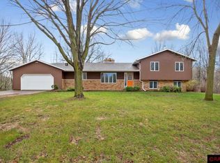 50 Valley Ridge Ct, Mankato, MN 56001