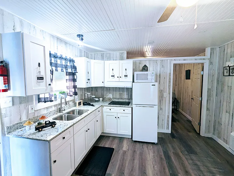 Tiny Apartment Rentals — Photo 66