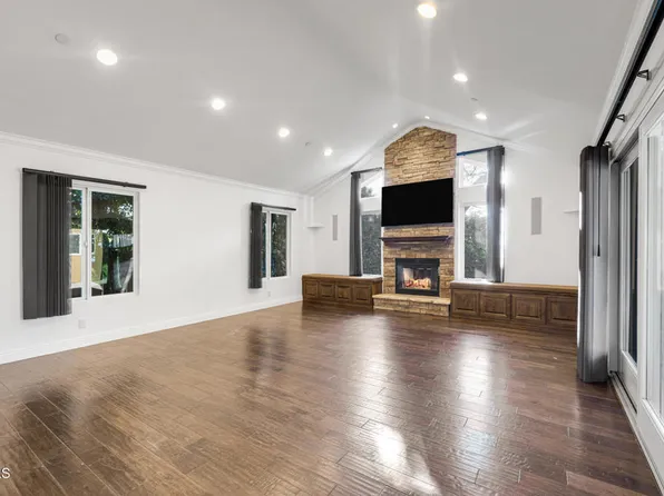 1869 Rutgers Dr, Thousand Oaks, CA 91360