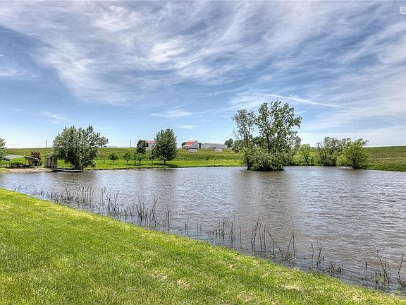 Private 5 acre m/l lake