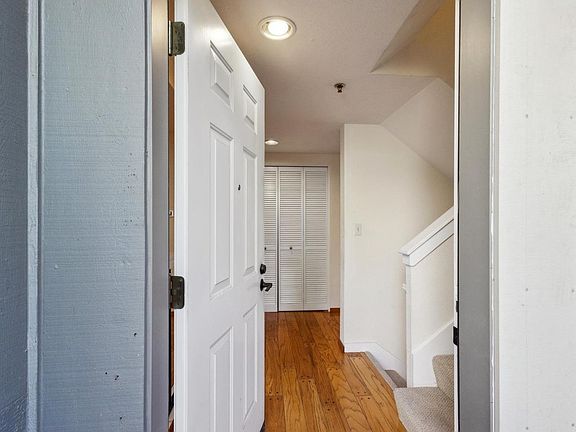 3rd image of 109 Pelican Lane