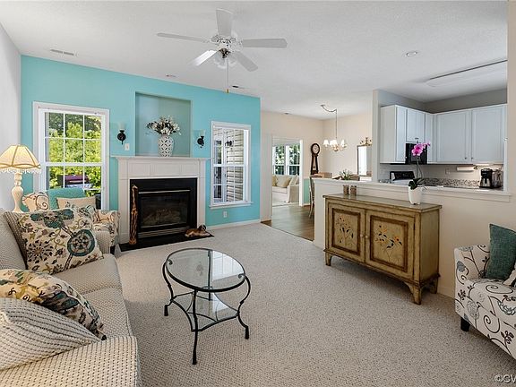 3rd image of 4113 English Holly Cir