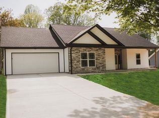 3665 Golden Mountain Rd, Sparta, TN 38583