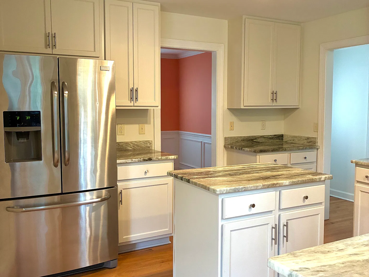 3 bed, 1614 sqft, $2,100 — Photo 3